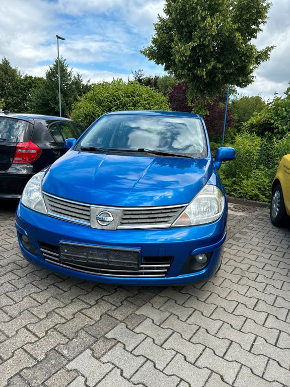 Nissan Tiida 2009