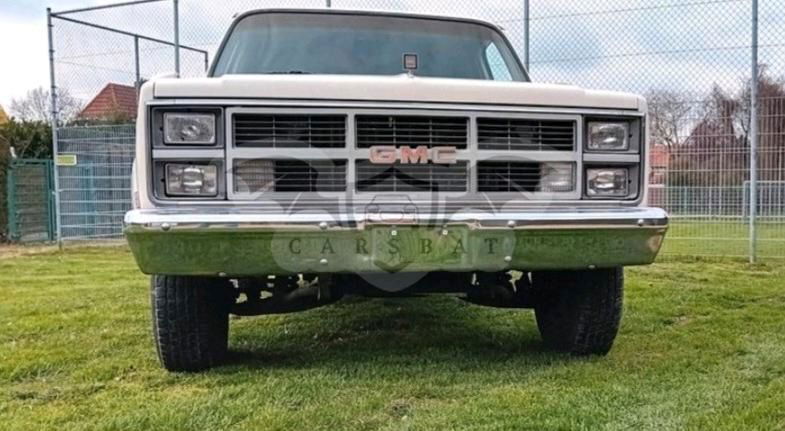 Chevrolet Suburban 1984