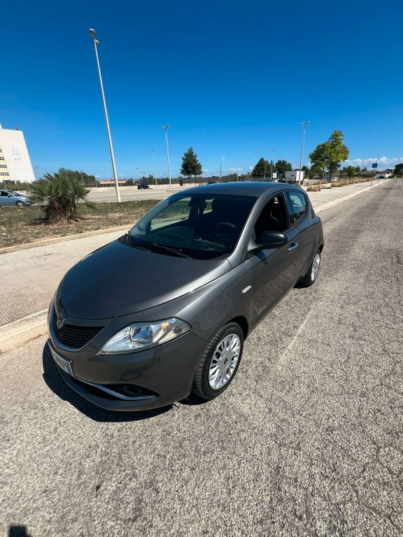 Lancia Ypsilon 2016