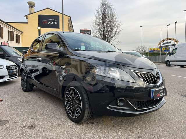 Lancia Ypsilon 2022