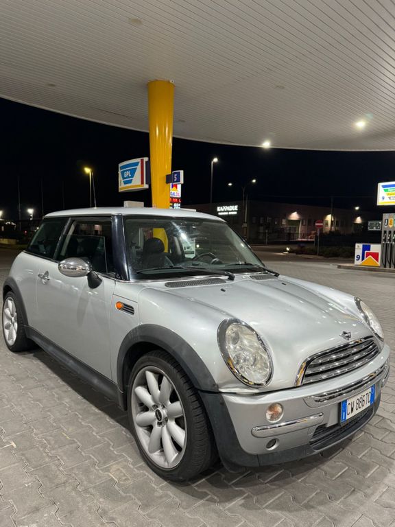 Mini One 2005