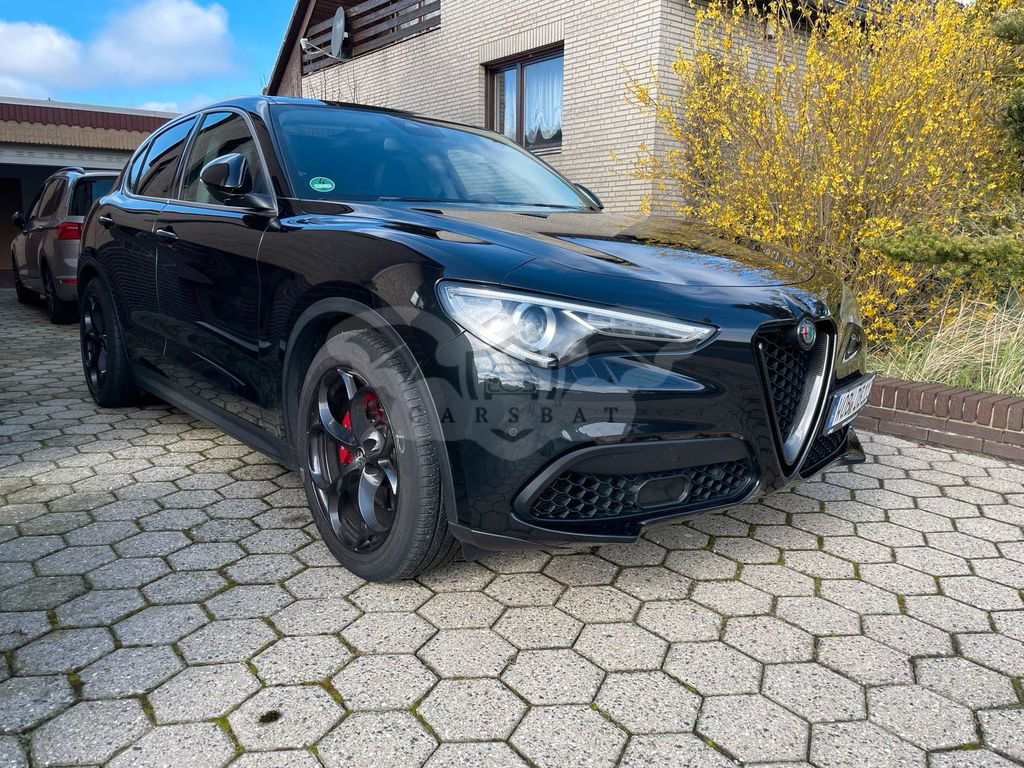 Alfa Romeo Stelvio 2017