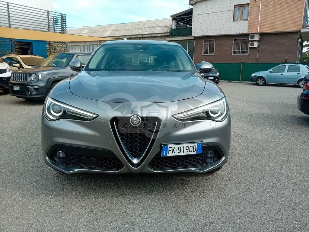 Alfa Romeo Stelvio 2017