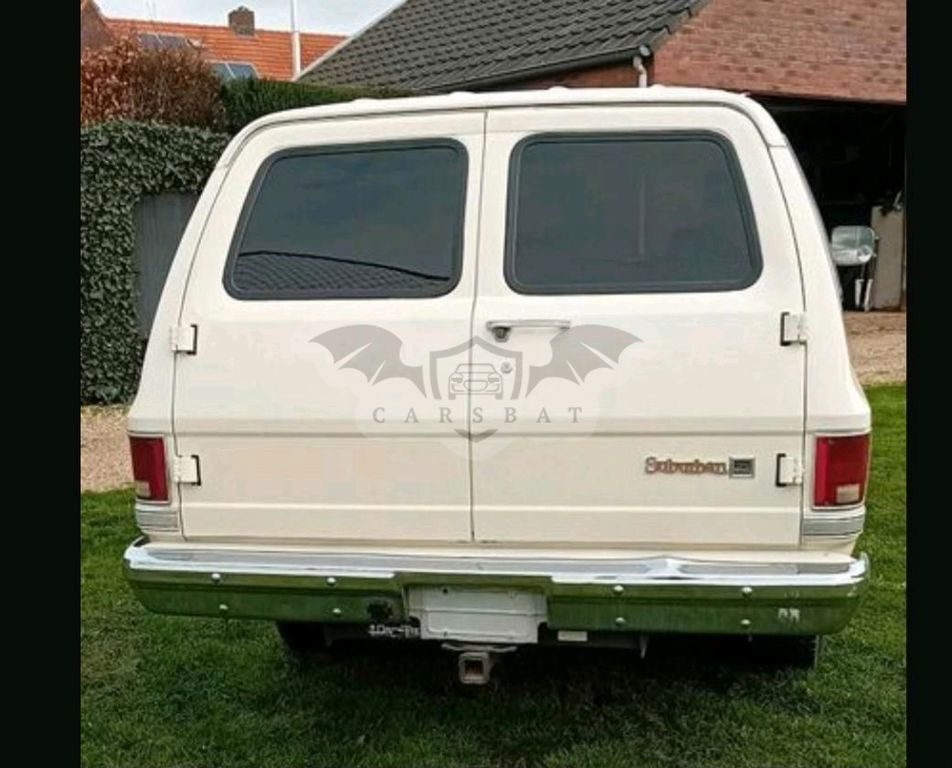 Chevrolet Suburban 1984