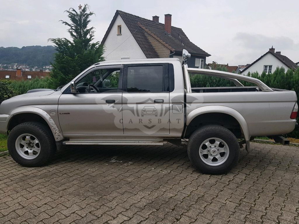 Mitsubishi L200 2004
