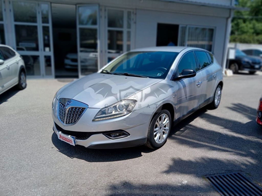 Lancia Delta 2010