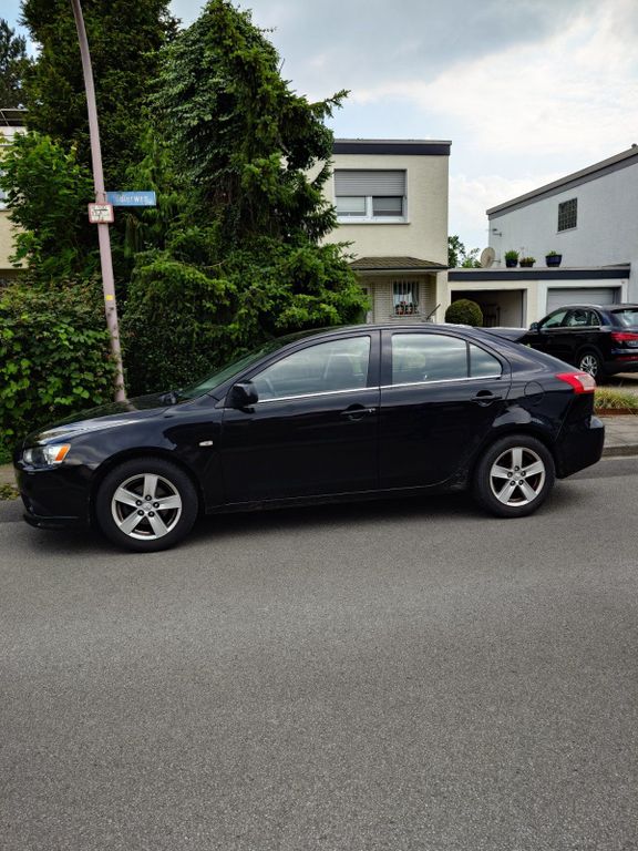 Mitsubishi Lancer 2011