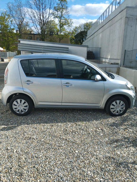 Daihatsu Sirion 2006