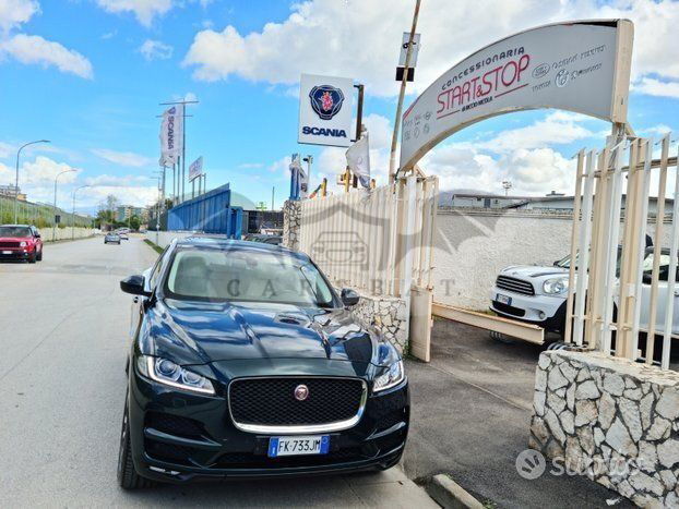 Jaguar F-Pace 2017