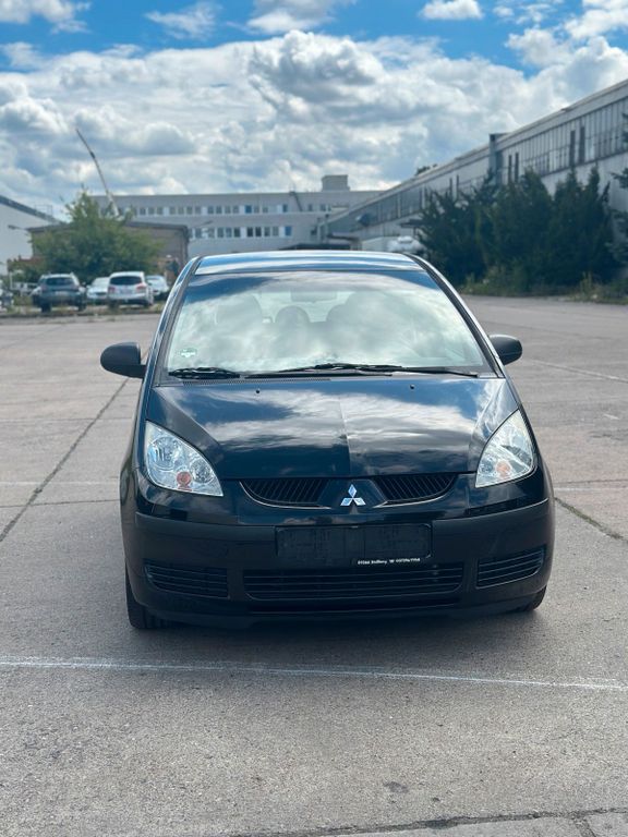 Mitsubishi Colt 2004