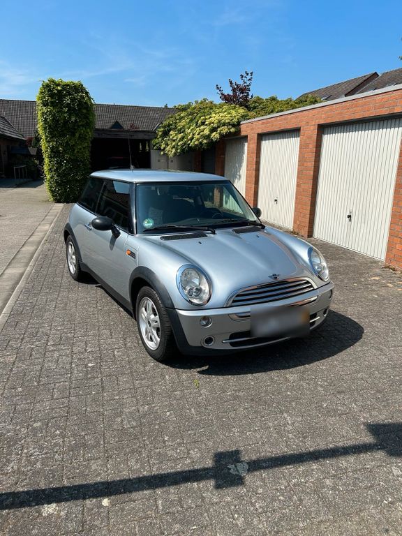Mini One 2004