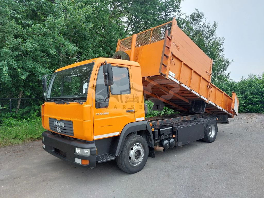 MAN M2000 2004
