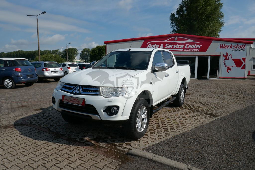 Mitsubishi L200 2015
