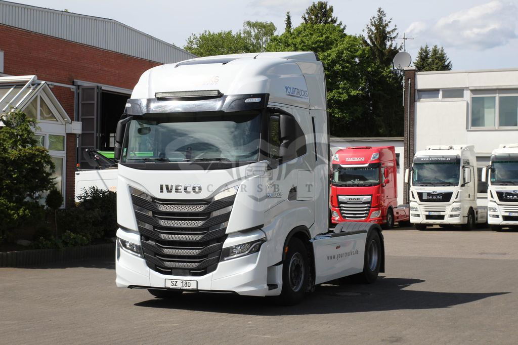Iveco S-Way 2021