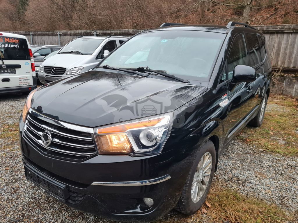 Ssangyong / KG Mobility Rodius 2013