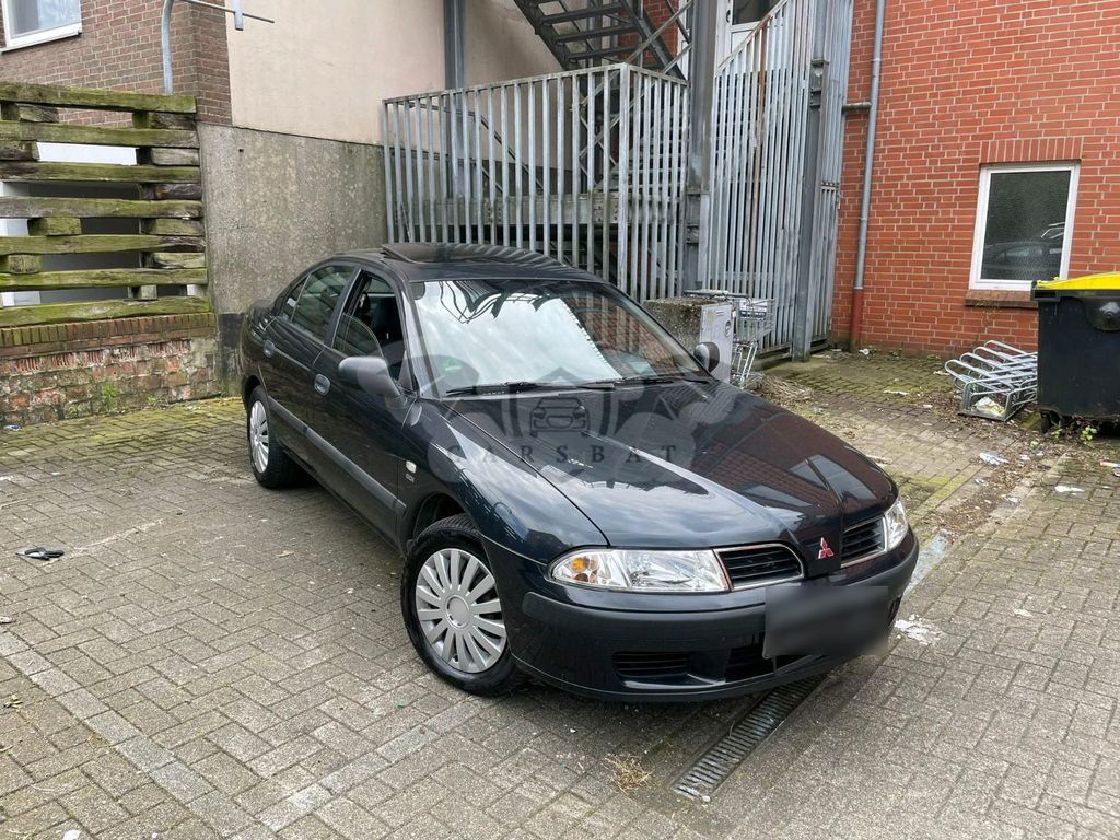 Mitsubishi Carisma 1999