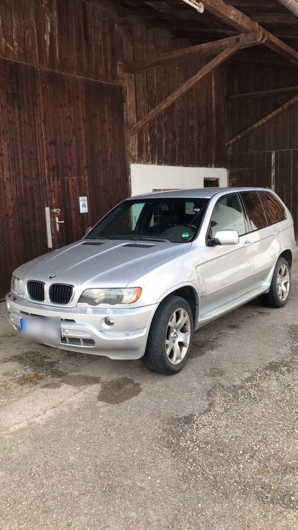 BMW M5 2003