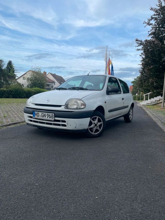 Renault Clio 2023