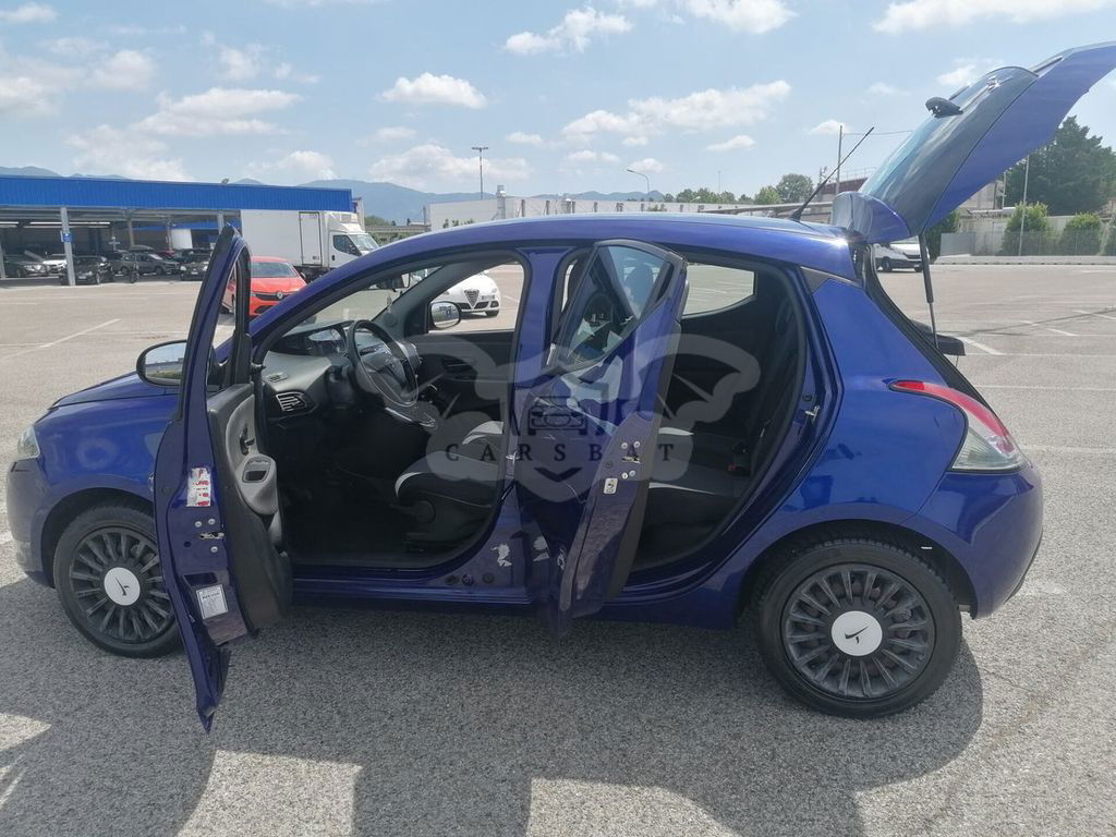 Lancia Ypsilon 2014