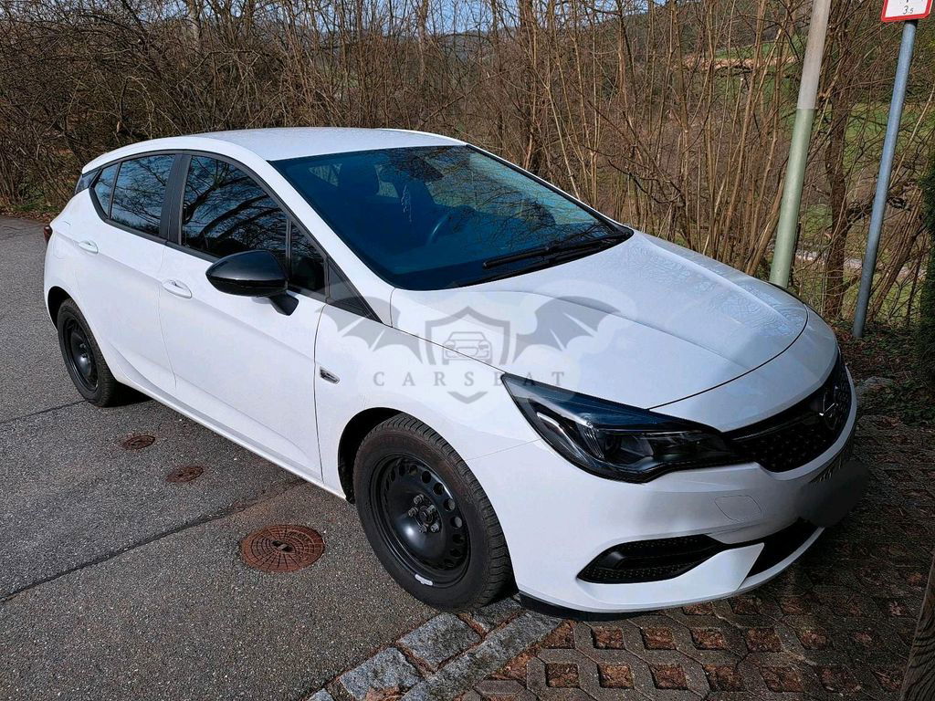 Opel Astra 2021
