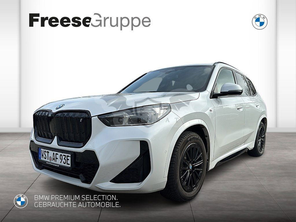 BMW iX1 2023