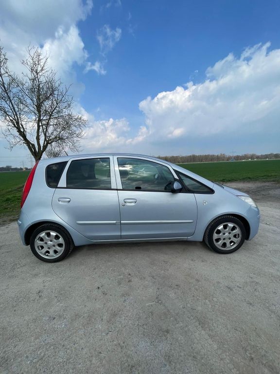 Mitsubishi Colt 2006