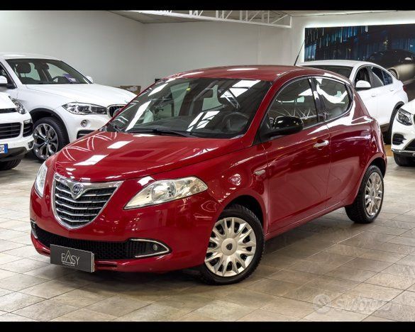 Lancia Ypsilon 2012