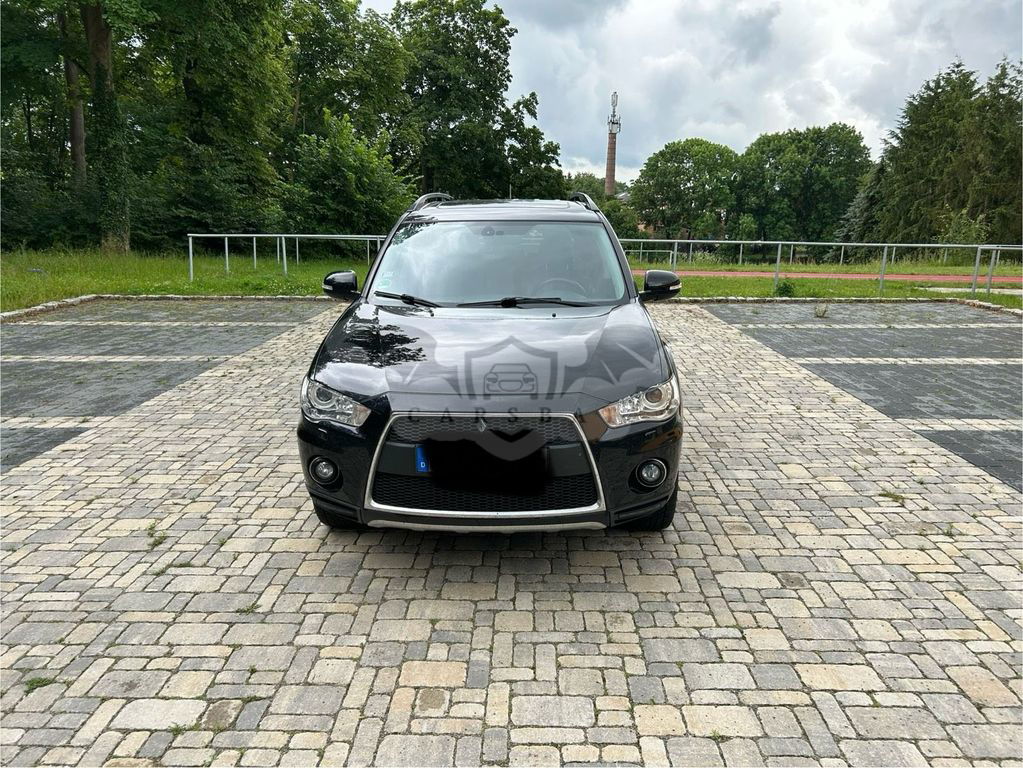Mitsubishi Outlander 2012