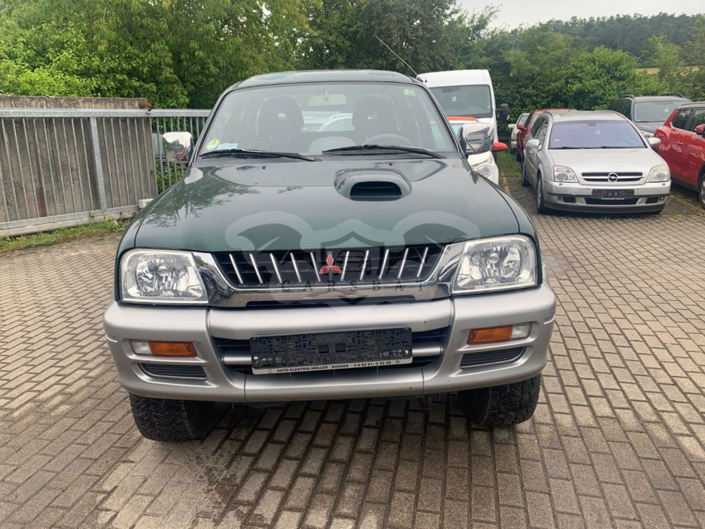 Mitsubishi L200 2001