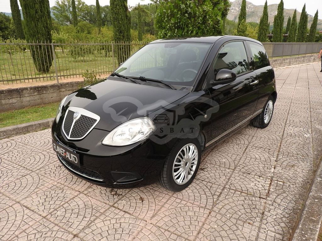 Lancia Ypsilon 2010