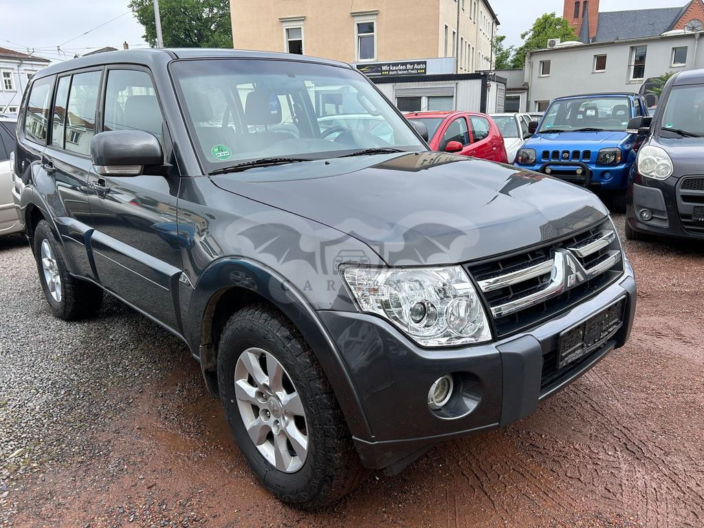 Mitsubishi Pajero 2011