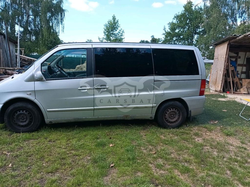 Mercedes-Benz V 220 2001