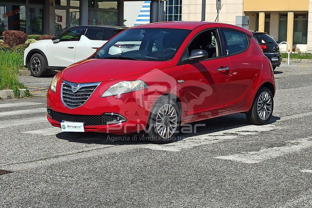 Lancia Ypsilon 2011