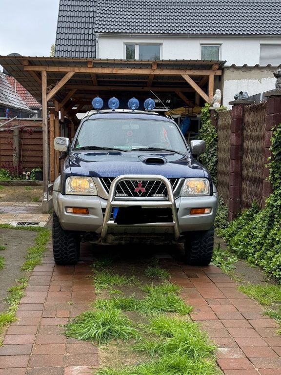 Mitsubishi L200 2002