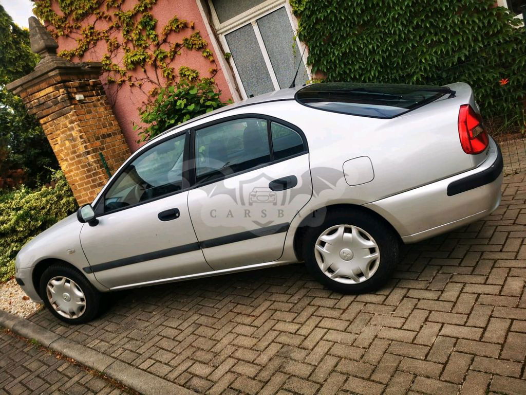 Mitsubishi Carisma 2001