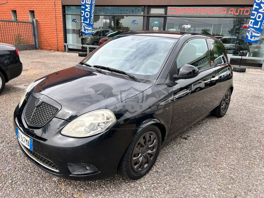 Lancia Ypsilon 2010