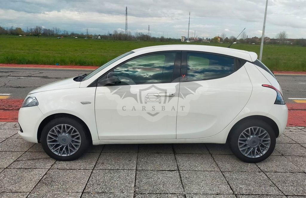 Lancia Ypsilon 2015