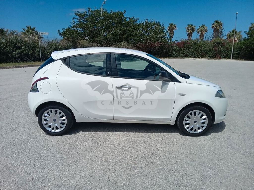 Lancia Ypsilon 2014