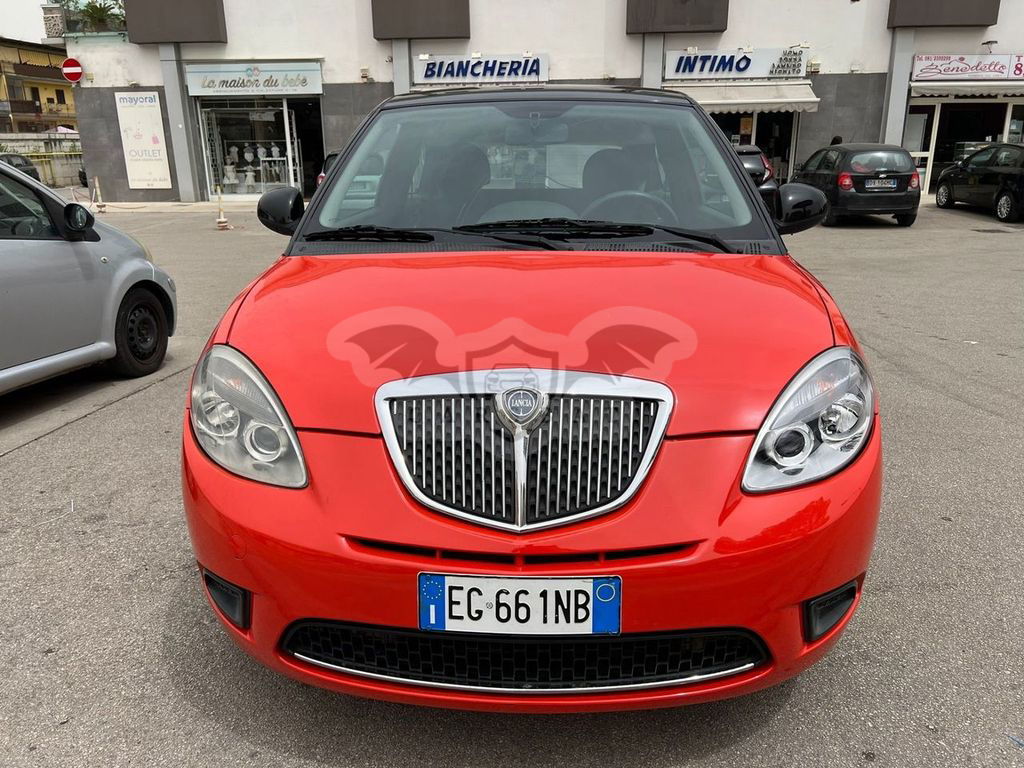 Lancia Ypsilon 2011