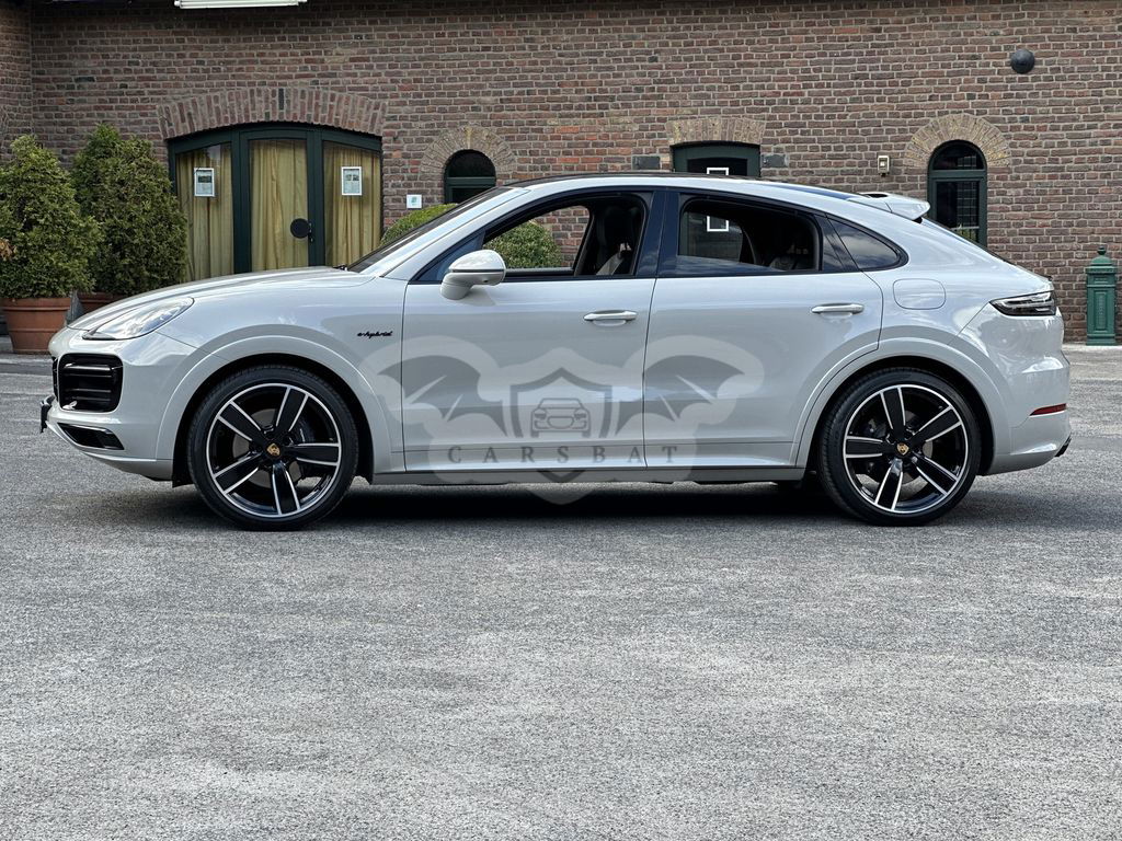 Porsche Cayenne 2022