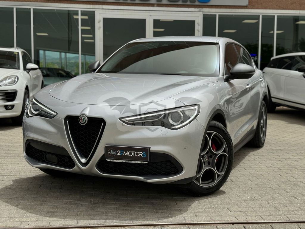 Alfa Romeo Stelvio 2021
