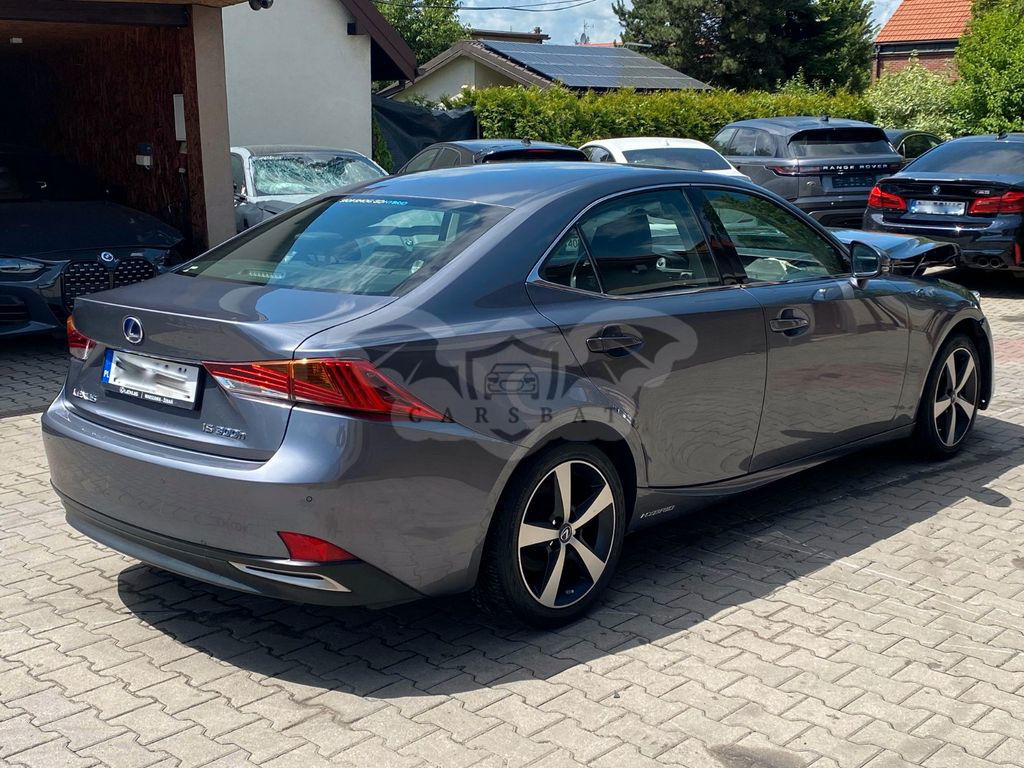 Lexus IS 300 2021