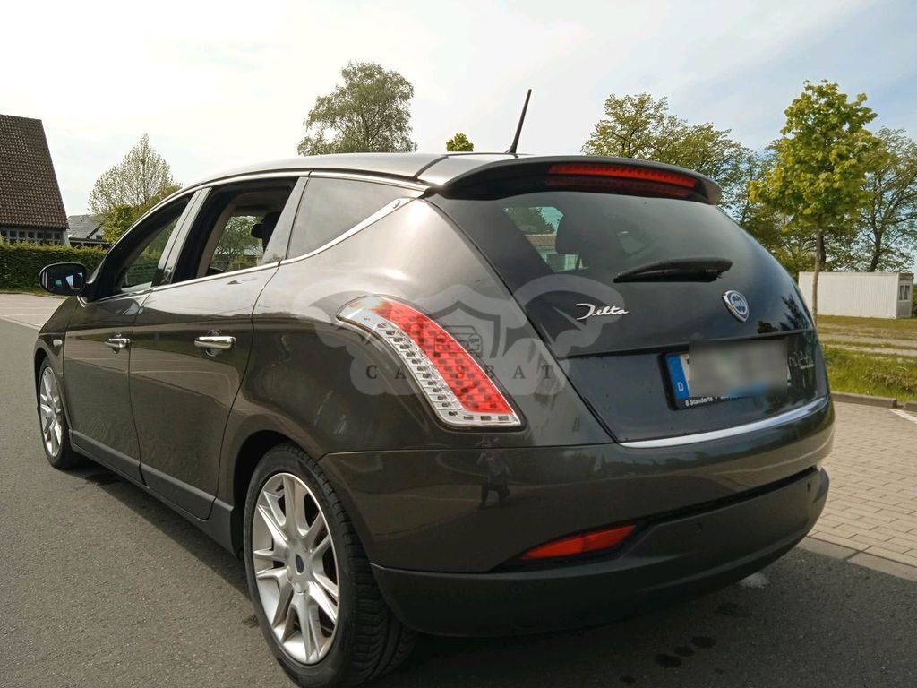 Lancia Delta 2010