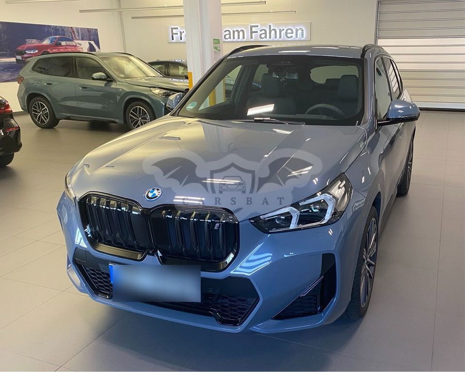 BMW iX1 2023