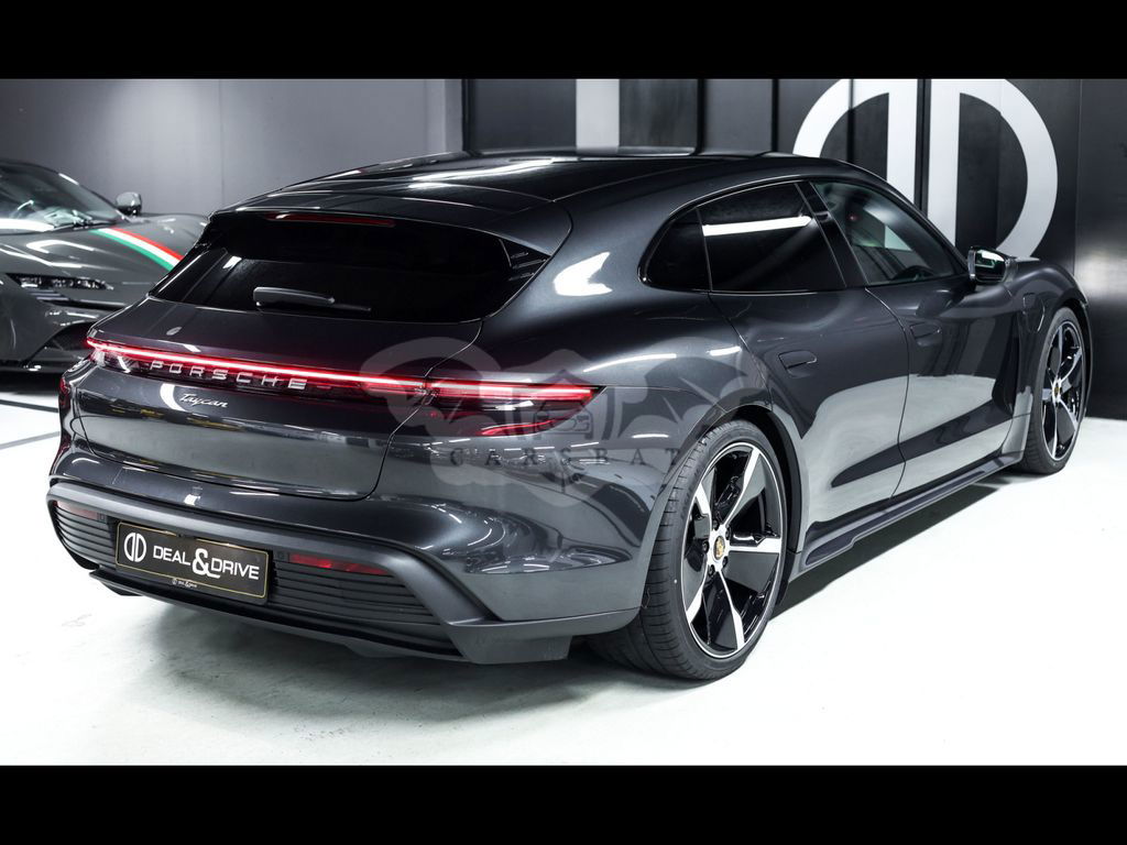 Porsche Taycan 2023