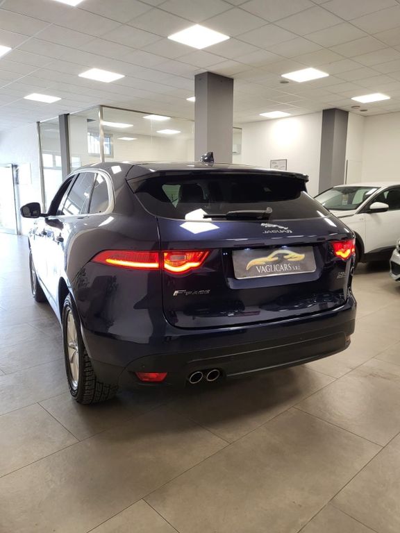 Jaguar F-Pace 2016