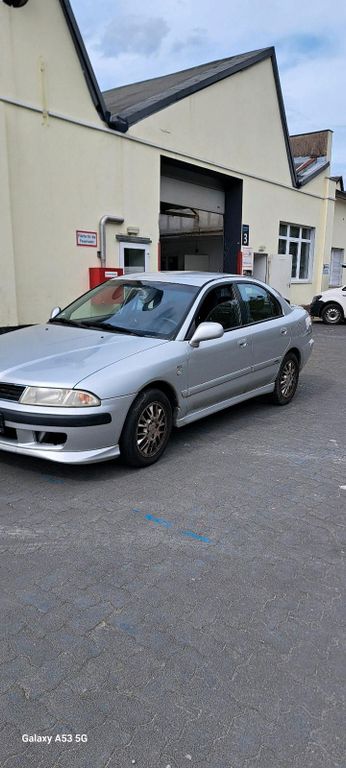 Mitsubishi Carisma 2004