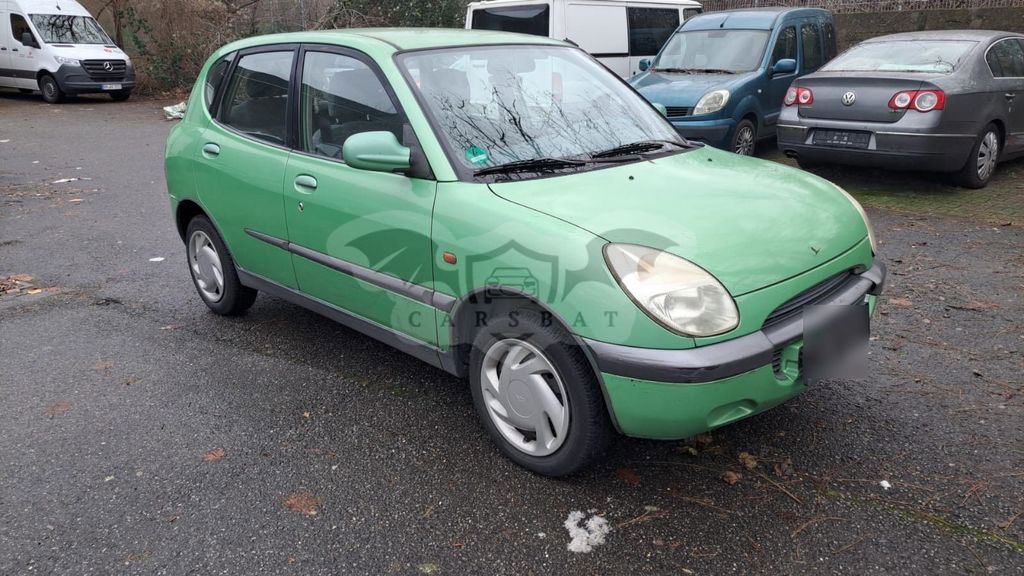 Daihatsu Sirion 2000