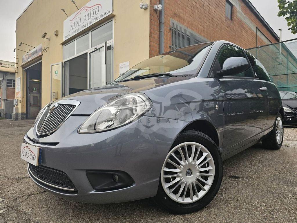 Lancia Ypsilon 2010