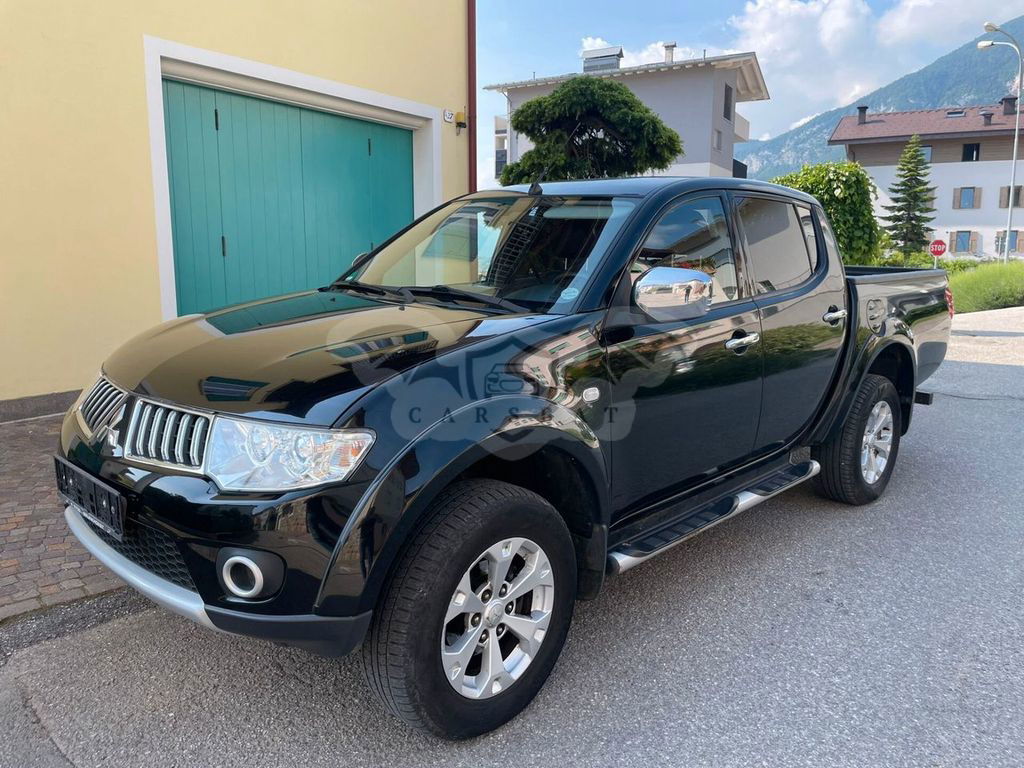 Mitsubishi L200 2012